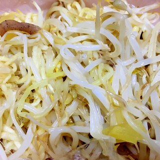 沢庵とこんにゃく入りマヨごま風味のもやしのナムル